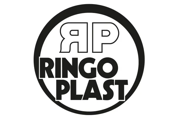 Ringoplast Logo. Partnerlogo im Slider: Schwarzer Kreis mit stilisierter Schrift RP und Firmenname Ringoplast in Schwarz auf Weiß.