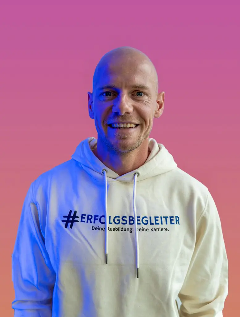 Andreas Knoll, Karrierebotschafter mit Hoodie #ERFOLGSBEGLEITER.