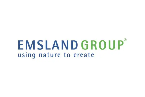 Emsland Group Emsland-Group Logo: Schriftzug in Blau und Grün. Startseite.